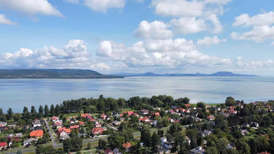 Anna Ueduelohaz Villa Balatonbereny Ngoại thất bức ảnh