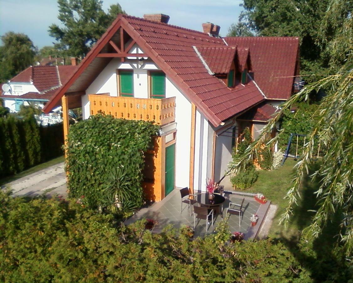 Anna Ueduelohaz Villa Balatonbereny Ngoại thất bức ảnh