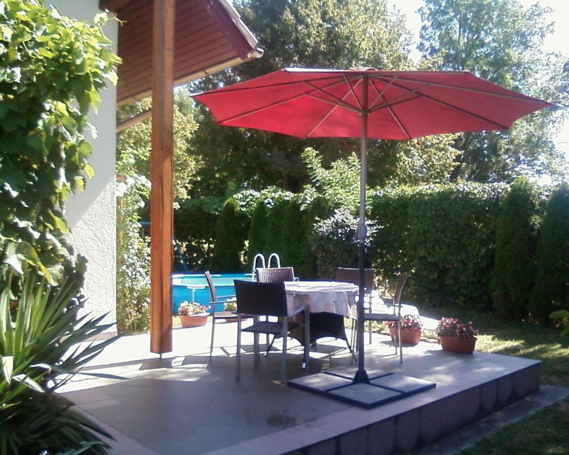 Anna Ueduelohaz Villa Balatonbereny Ngoại thất bức ảnh